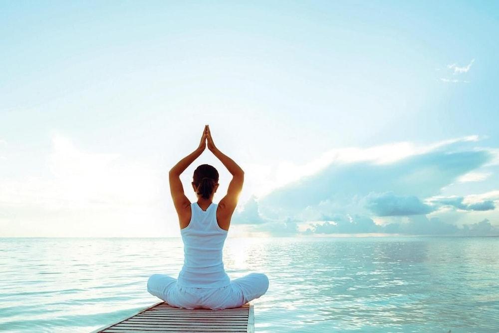 Luna Club Hotel Yoga & Spa 4Sup Malgrat de Mar Buitenkant foto